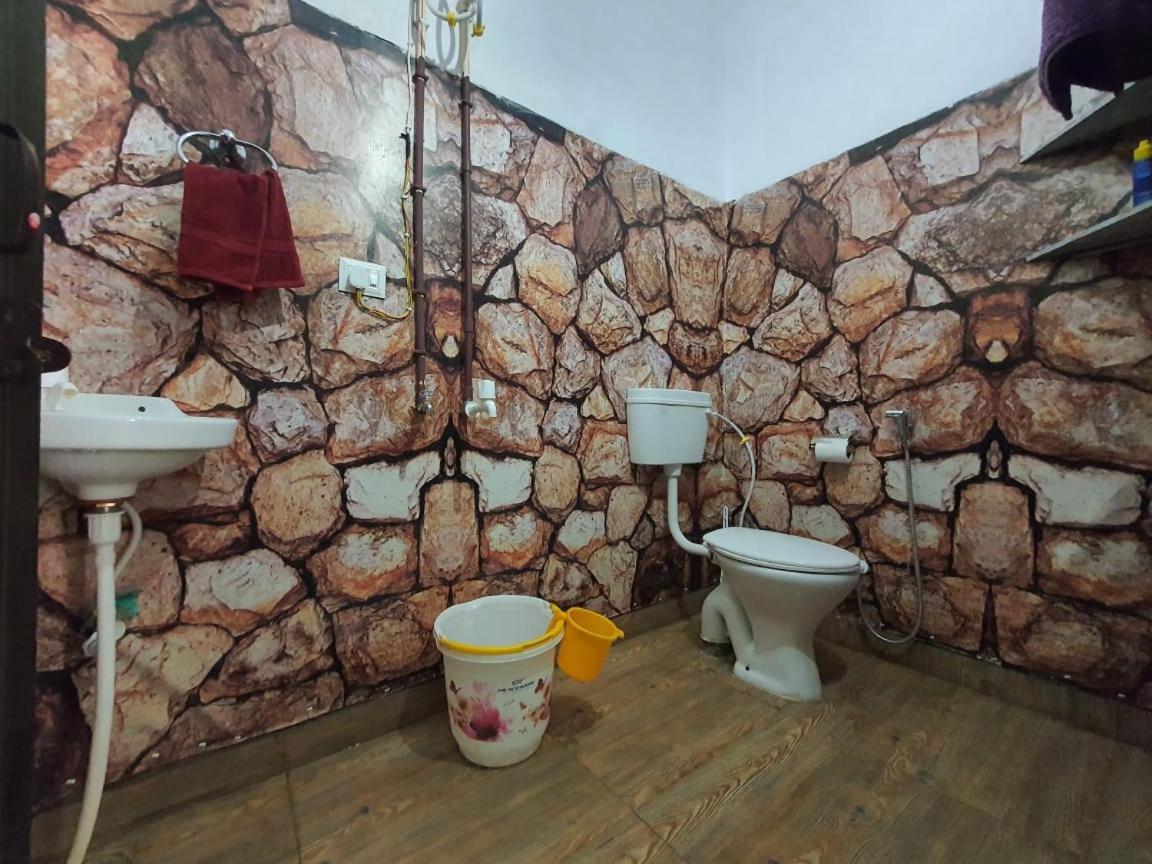 Utsav Riverbank Homestay Haldwāni Exterior foto